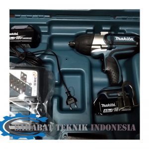 Jual Mesin Cordless Impact Wrench Makita DTW450RME / Impact Makita DTW 450